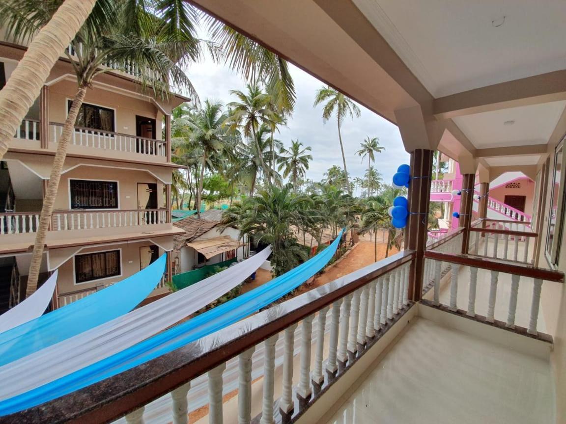 Gods Gift Guesthouse Arambol Exterior foto